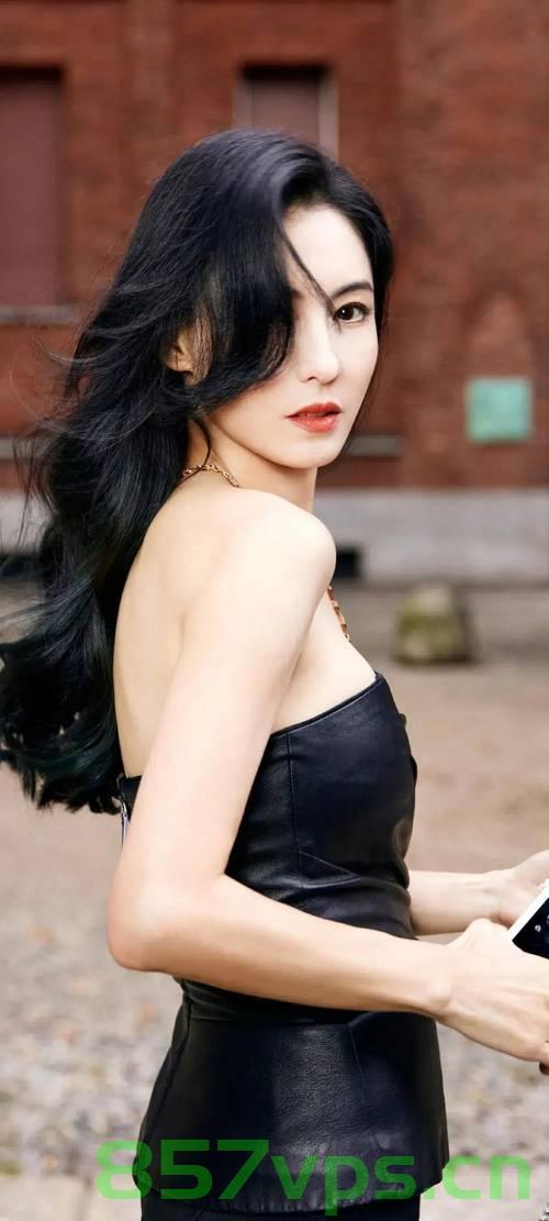 张柏芝，时光中的优雅女神，近照曝光展现惊人变化智能免费问答EasyAI m.857vps.cn，张柏芝时光女神，近照展现惊人变化，优雅依旧不减当年风采——智能问答解析之道，张柏芝时光女神，优雅依旧，近照展现惊人变化——智能问答解析探索 第1张