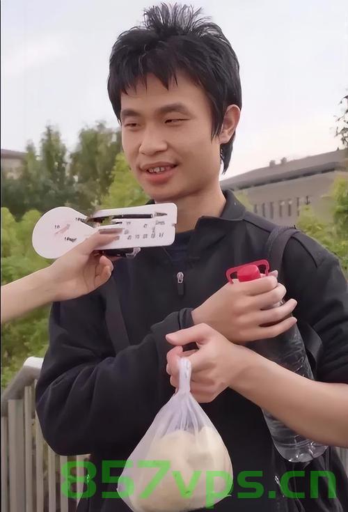 上百个韦东奕同名账号遭遇清理风波智能免费问答EasyAI m.857vps.cn，韦东奕同名账号遭遇清理风波，智能免费问答平台EasyAI引发关注，韦东奕同名账号遭遇清理风波，EasyAI平台引发关注与热议 第1张