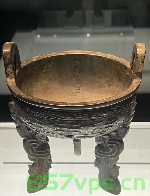洛阳博物馆青铜器展品酷似LABUBU，探寻千年文明与当代文化的交融智能免费问答EasyAI m.857vps.cn，洛阳博物馆青铜器展品与LABUBU的奇妙碰撞，千年文明与当代文化的交融展现EasyAI问答体验