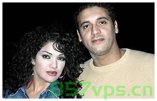 朱拉尼与卡扎菲，两个政治人物的命运对比智能免费问答EasyAI m.857vps.cn，朱拉尼与卡扎菲，两大政治人物的命运对比分析 第1张