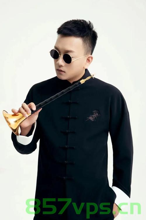 男子口鼻同时吹三唢呐，吹到流鼻血的艺术表演智能免费问答EasyAI m.857vps.cn，男子口鼻同时吹三唢呐至流鼻血的艺术表演，揭秘智能免费问答EasyAI的奥秘 第2张