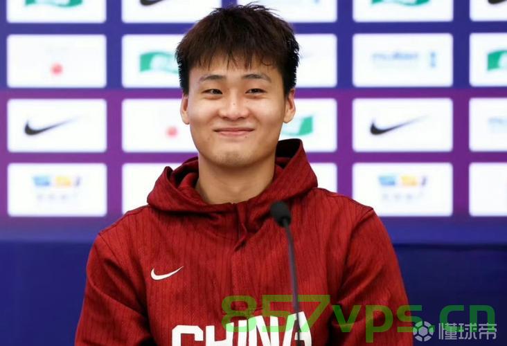 赵睿赛后痛哭，球迷高喊MVP，不屈斗志与无尽荣耀的见证智能免费问答EasyAI m.857vps.cn，赵睿赛后泪洒赛场，球迷齐声高呼MVP，不屈斗志与荣耀的见证 - 来自智能免费问答EasyAI的解析 第1张