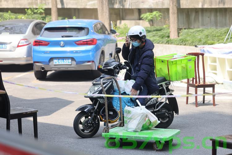 多人下班兼职骑手，4小时收入60元——探索兼职骑手的生活与工作智能免费问答EasyAI m.857vps.cn，兼职骑手生活探索，四小时收入60元，智能问答与工作的交融 第2张