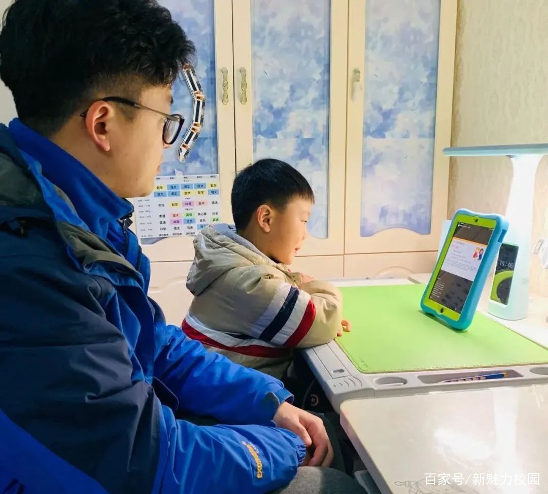 如何在中小学校部署云服务器(中小学云平台手机app怎么注册)，中小学云服务器部署指南，注册中小学云平台手机APP的步骤与注意事项，中小学云服务器部署指南，注册云平台手机APP的步骤、注意事项及云服务在学校中的应用，中小学云服务器部署与APP注册指南，云服务在学校中的应用及步骤注意事项，中小学云服务器部署与APP注册指南，云服务应用、注册步骤及注意事项，中小学云服务器部署与APP注册指南，云服务应用、注册步骤及注意事项全解析，中小学云服务器部署与APP注册指南，云服务应用、注册步骤及注意事项全解析