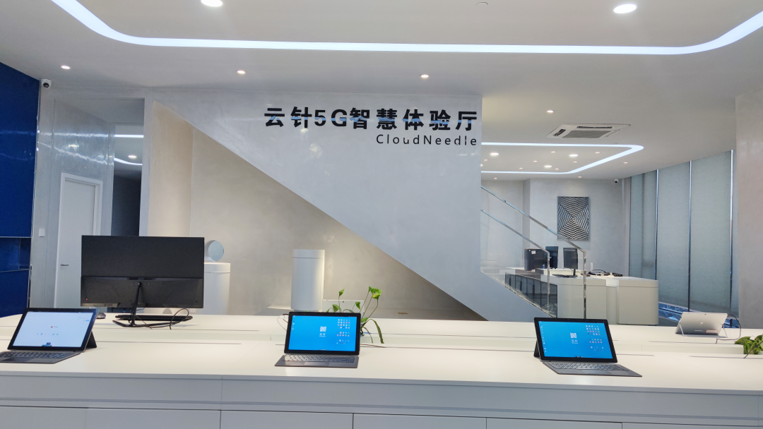重庆市云服务器(重庆云服众科技有限公司)，重庆云服众科技有限公司，重庆市云服务器解决方案专家，重庆云服众科技，重庆市云服务器解决方案的专家实践者