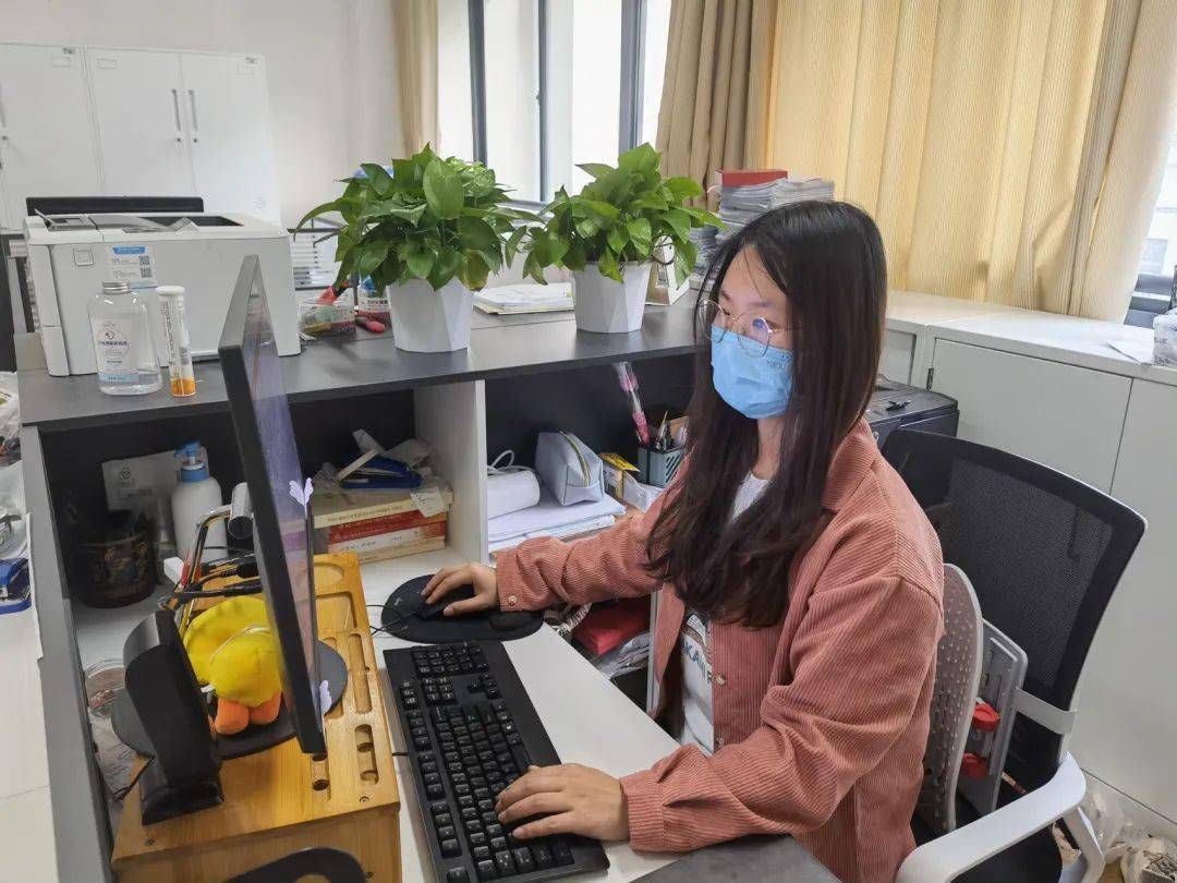 东华云服务器(东华服务器下线)，东华云服务器下线通知，东华云服务器下线通知及后续安排，东华云服务器下线通知，最新动态与后续安排，东华云服务器最新动态，下线通知及后续安排揭秘