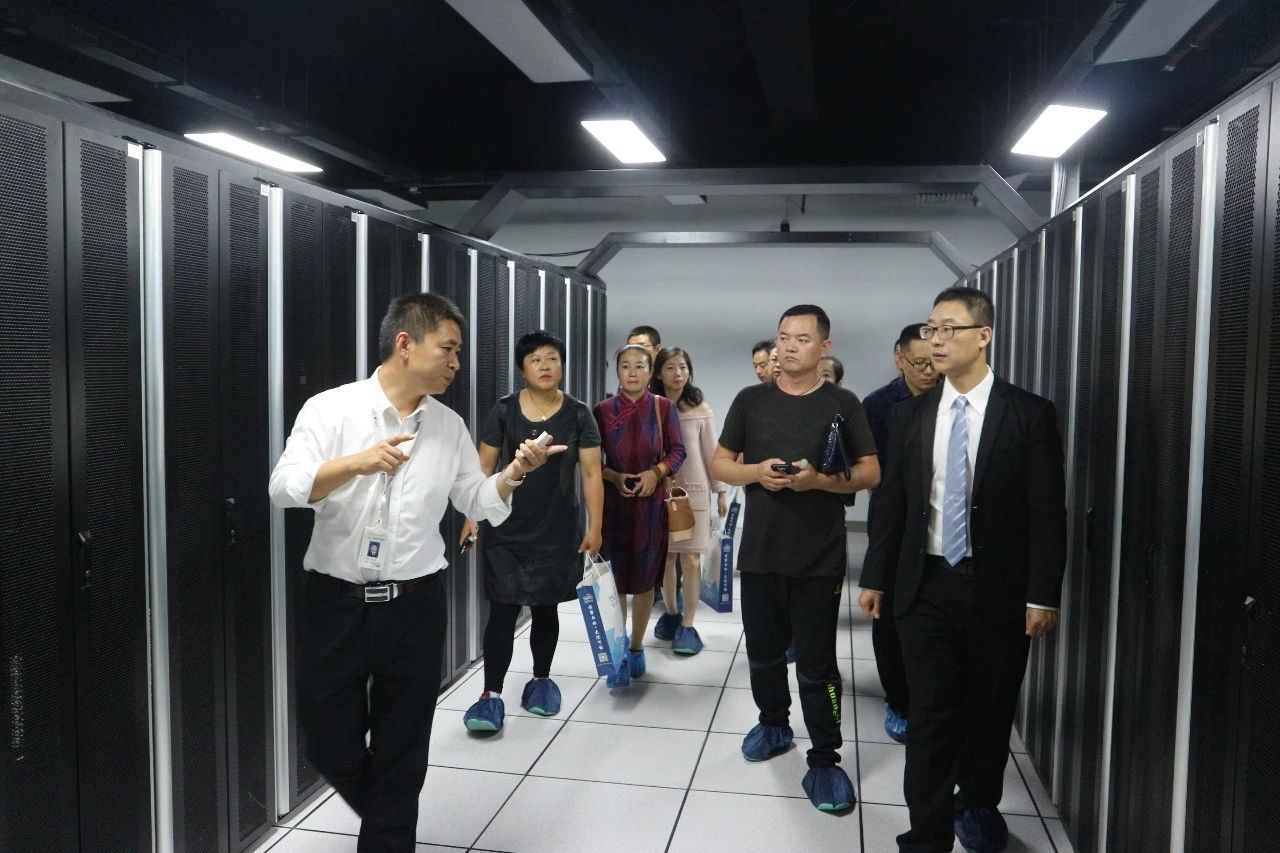 重庆移动服务器托管价钱怎么算(重庆移动服务器托管价钱怎么算的)，重庆移动服务器托管价格详解，如何计算托管成本？，重庆移动服务器托管价格详解，如何计算托管成本？，重庆移动服务器托管价格详解，如何计算托管成本及最新价格概览？，重庆移动服务器托管价格详解，如何计算托管成本及最新价格概览？，重庆移动服务器托管价格详解，计算成本与最新价格概览指南，重庆移动服务器托管价格详解，计算成本与最新价格概览指南，重庆移动服务器托管价格详解，计算成本与最新价格概览指南
