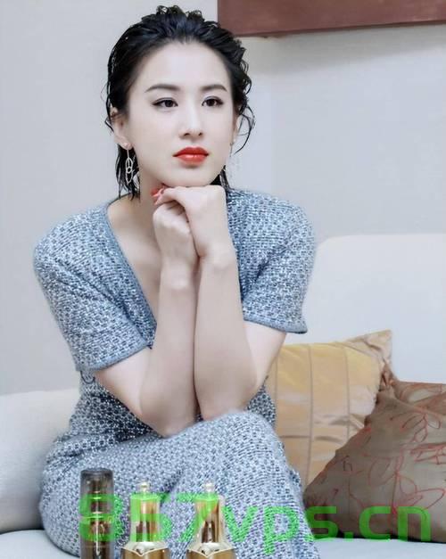黄圣依情人节晒花，绽放的美丽与爱情的温馨智能免费问答EasyAI m.857vps.cn，黄圣依情人节晒花，绽放的美丽与爱情的温馨，EasyAI带你体验智能问答体验