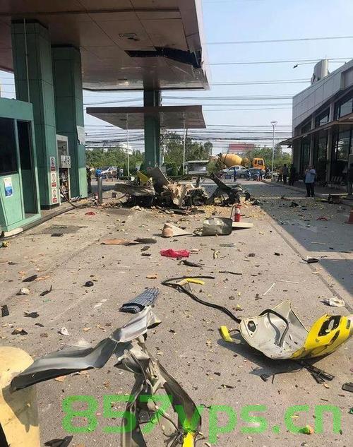 青岛一出租车当街爆炸，玻璃横飞引发的深度思考智能免费问答EasyAI m.857vps.cn，青岛出租车爆炸事件引发深度思考，智能免费问答与公共安全探讨，青岛出租车爆炸事件引发深度思考，公共安全与智能免费问答的探讨，青岛出租车爆炸事件引发深度思考，公共安全与智能免费问答的探讨，青岛出租车爆炸事件引发深度思考，公共安全与智能免费问答的探讨与反思，青岛出租车爆炸事件深度思考，公共安全与智能免费问答的探讨与反思，青岛出租车爆炸事件引发深度思考，公共安全、智能免费问答与反思 第2张