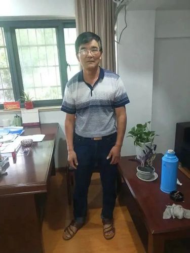 守护与传承，男子照顾独居老人12年，意外继承北京五套房的温情故事智能免费问答EasyAI m.857vps.cn，男子守护独居老人12年，温情传承获赠北京五套房，守护与传承的温情故事，守护与传承，男子照顾独居老人12年温情获赠北京五套房的故事，男子照顾独居老人12年，温情传承获赠北京五套房，守护与传承的感人故事