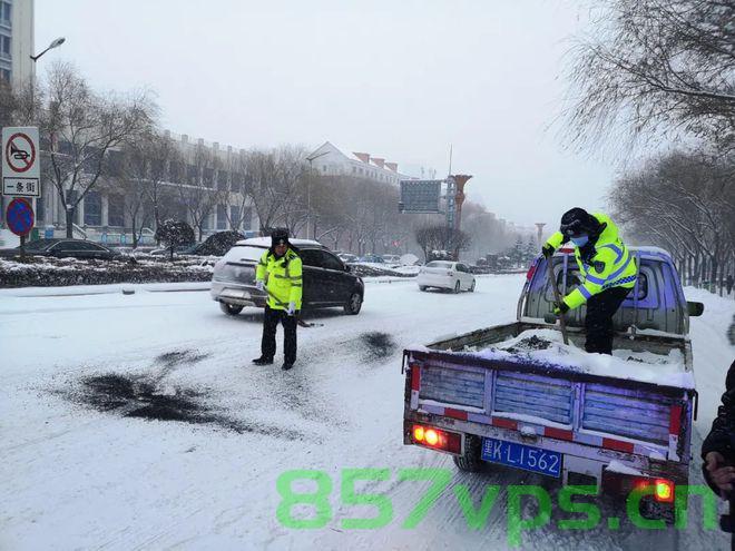 山东一市场遭遇暴雪引发棚顶坍塌，紧急救援行动启动智能免费问答EasyAI m.857vps.cn，山东遭遇暴雪致市场棚顶坍塌，紧急救援启动，智能问答平台助力应对危机，山东暴雪引发市场棚顶坍塌，紧急救援行动启动，智能问答平台助力应对危机，山东市场遭暴雪引发棚顶坍塌，紧急救援启动，智能问答平台助力应对危机事件，山东市场遭遇暴雪引发棚顶坍塌，紧急救援启动，智能问答平台助力危机应对 第2张