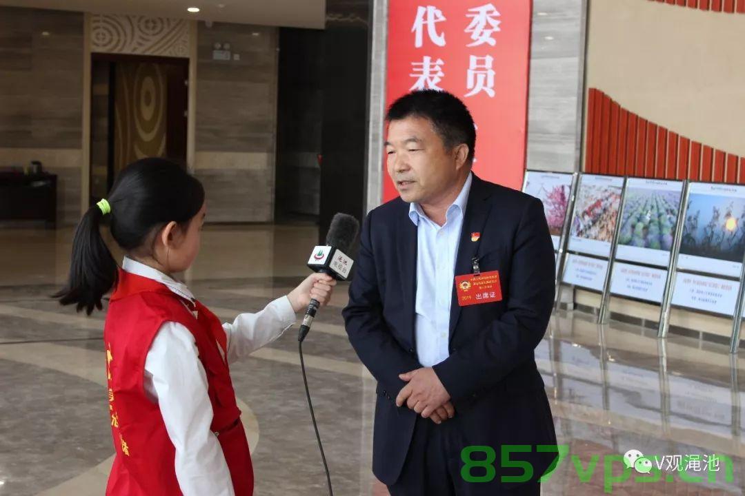 两会上的大胡子外国记者，跨越国界的新闻敬业精神获点赞智能免费问答EasyAI m.857vps.cn，两会外国记者大胡子背后的新闻敬业精神获点赞，跨越国界的传播力量，两会外国记者大胡子背后的新闻敬业精神获点赞，跨越国界的传播力量与智能问答时代的新篇章