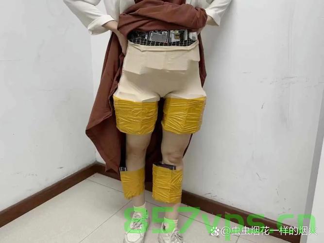 女子踮脚提行李袋意外遭遇勒伤，温情与警示交织的现实故事智能免费问答EasyAI m.857vps.cn，女子踮脚提行李袋受伤事件，温情与警示交织的现实故事，EasyAI问答解析，女子踮脚提行李袋受伤事件，温情与警示交织的现实故事智能问答解析与反思 第2张