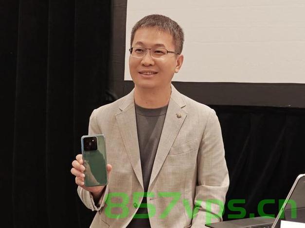 雷军停更四天后，卢伟冰回应小米巨头近况智能免费问答EasyAI m.857vps.cn，雷军停更四天后小米巨头近况，卢伟冰回应智能免费问答EasyAI最新动态，雷军停更四天后小米巨头近况揭秘，卢伟冰回应智能免费问答EasyAI最新动态 第2张