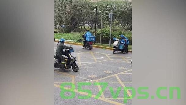 北京狂风下的外卖英雄智能免费问答EasyAI m.857vps.cn，北京狂风中的外卖英雄，智能问答EasyAI助力送餐服务，北京狂风中的外卖英雄，智能问答EasyAI助力送餐服务，风雨无阻送餐英雄赞歌 第2张
