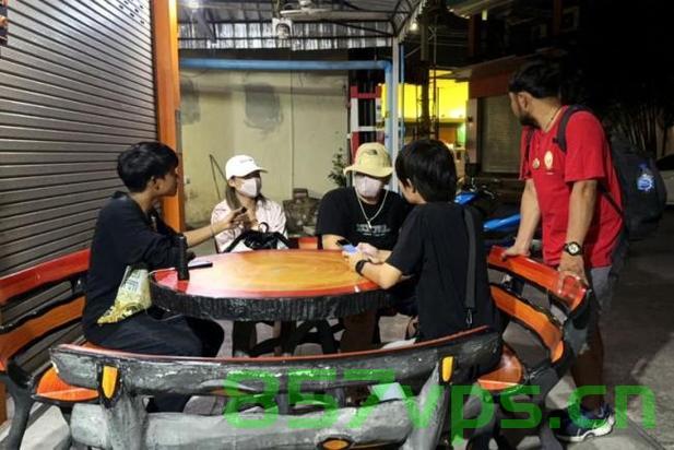 中国男子在泰遭袭，悬赏1000泰铢找人智能免费问答EasyAI m.857vps.cn，中国男子泰国遭袭事件，悬赏寻找嫌疑人，智能问答平台EasyAI协助调查 第2张