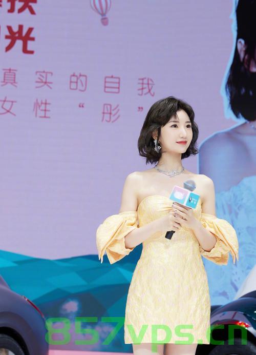 毛晓彤在环球影城被偶遇，明星的平凡时刻与粉丝的惊喜邂逅智能免费问答EasyAI m.857vps.cn，毛晓彤环球影城偶遇粉丝，明星平凡时刻的惊喜邂逅 第2张