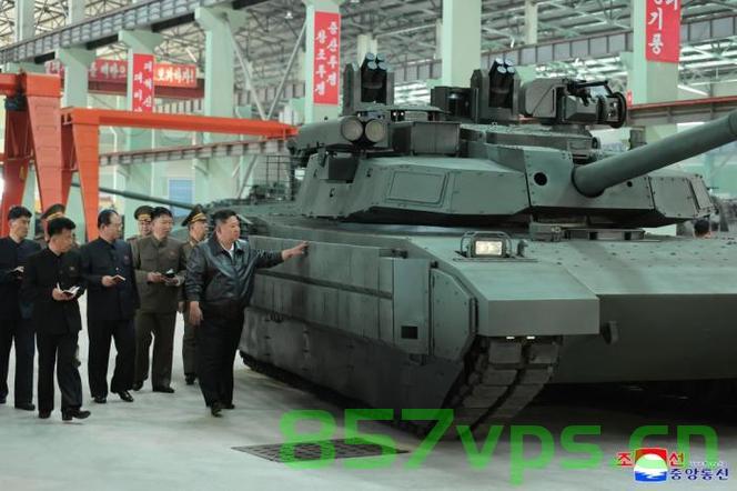 金正恩现身坦克厂检验新家伙——朝鲜军工新动向观察智能免费问答EasyAI m.857vps.cn，金正恩视察坦克厂揭示朝鲜军工新动向，智能问答与最新装备观察 第1张
