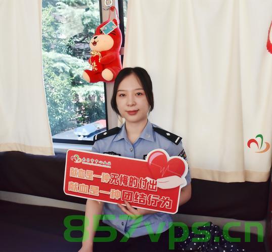 南昌特警的暖心服务，持续接单，为游客拍照留下美好瞬间智能免费问答EasyAI m.857vps.cn，南昌特警暖心服务，持续接单，智能拍照，留下美好瞬间，南昌特警暖心服务，智能拍照，留下美好瞬间，持续接单助力游客体验 第2张