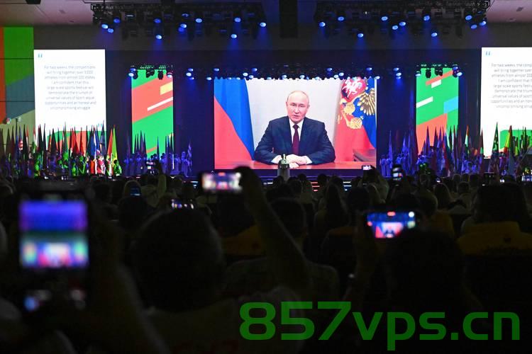 胜利日红场阅兵中普京讲话的不同之处智能免费问答EasyAI m.857vps.cn，普京在胜利日红场阅兵中的讲话亮点，独特之处解析，普京胜利日红场阅兵讲话的独特解析与亮点揭秘，智能问答EasyAI视角观察普京讲话的不同之处 第1张
