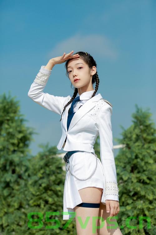 希林娜依高话筒意外磕嘴背后的故事智能免费问答EasyAI m.857vps.cn，希林娜依高话筒意外背后的故事，智能问答揭示真相 第2张