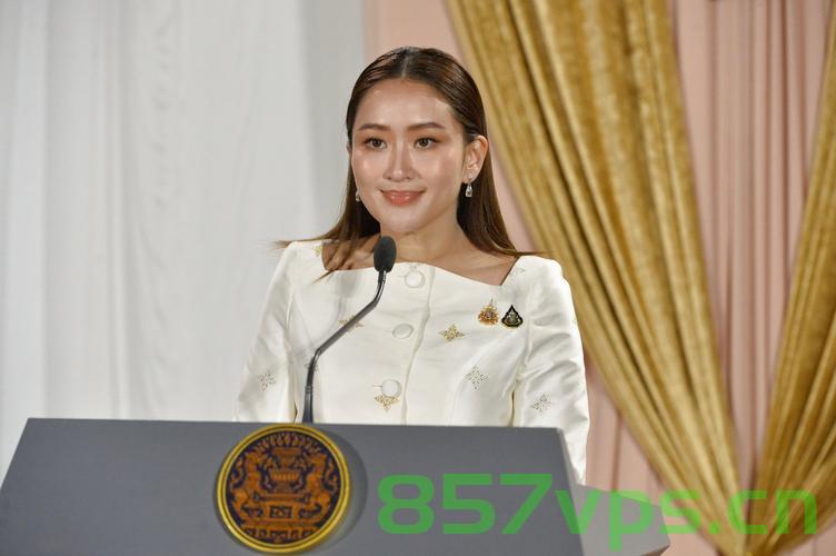 泰国总理佩通坦就通话泄露事件公开道歉，重塑信任与透明度的努力智能免费问答EasyAI m.857vps.cn，泰国总理佩通坦通话泄露事件道歉，重建信任与透明度的努力 第2张