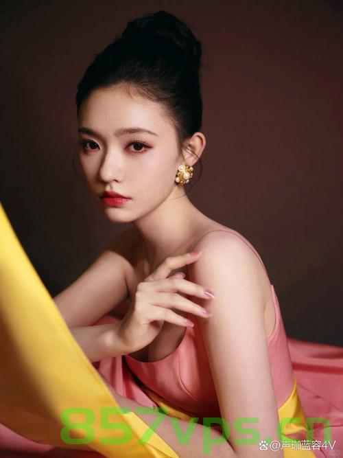 林允粉紫抹胸纱裙的魅力，时尚与辣味的完美融合智能免费问答EasyAI m.857vps.cn，林允粉紫抹胸纱裙，时尚辣味完美融合的魅力展示 第1张