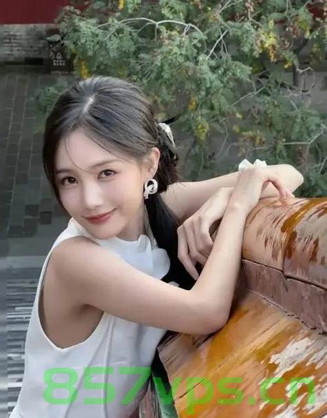 李一桐回应拍戏遭遇蜈蚣爬上衣服事件，真实经历与专业素养的考验智能免费问答EasyAI m.857vps.cn，李一桐遭遇拍戏惊魂，蜈蚣爬上衣，专业素养与真实经历双考验，李一桐遭遇拍戏惊魂，蜈蚣爬上衣，真实经历与专业素养的双重考验