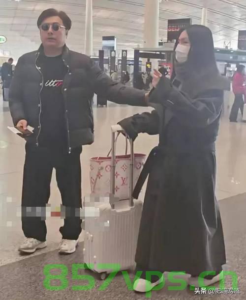 王岳伦机场接王诗龄,父女重逢的温馨瞬间智能免费问答EasyAI m.857vps.cn,王岳伦机场重逢王诗龄,父女温馨瞬间智能问答标题揭晓 第2张 王岳伦机场接王诗龄,父女重逢的温馨瞬间智能免费问答EasyAI m.857vps.cn,王岳伦机场重逢王诗龄,父女温馨瞬间智能问答标题揭晓 第2张