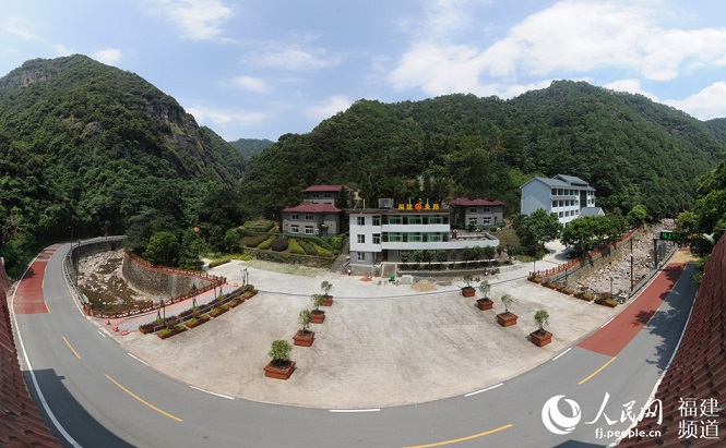青云山服务器(青云服务器官网)，青云山服务器官网介绍及功能解析，青云山服务器(青云服务器官网)，全面解析功能与特点介绍，青云山服务器（青云服务器官网）全面介绍与功能解析，特点与优势详解，青云山服务器（青云服务器官网）全面介绍与功能解析，特点、优势详解