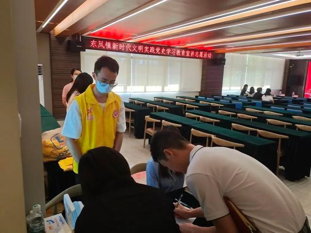 中山东凤服务器托管(中山东凤自动化设备厂)，中山东凤服务器托管中心，自动化设备厂的科技力量，中山东凤服务器托管中心，科技力量展现自动化设备的优势